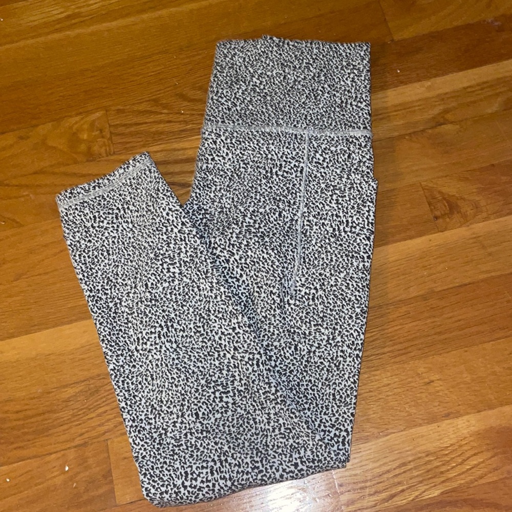 Athleta Cheetah Leggings